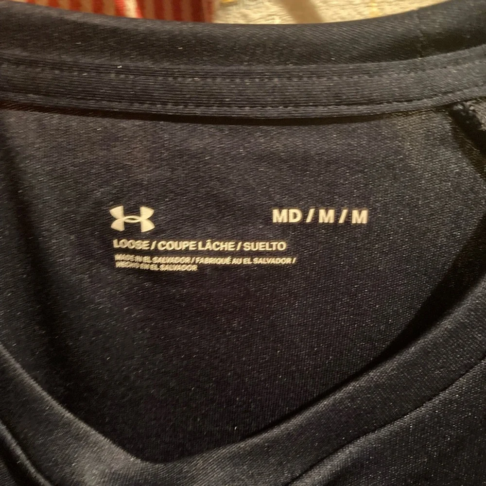 Under Armour Shirt T-shirt Men’s Medium Blue and Black loose_3